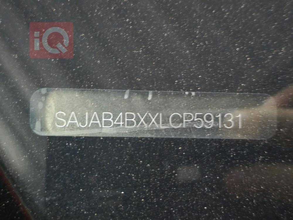 جاكوار XE
